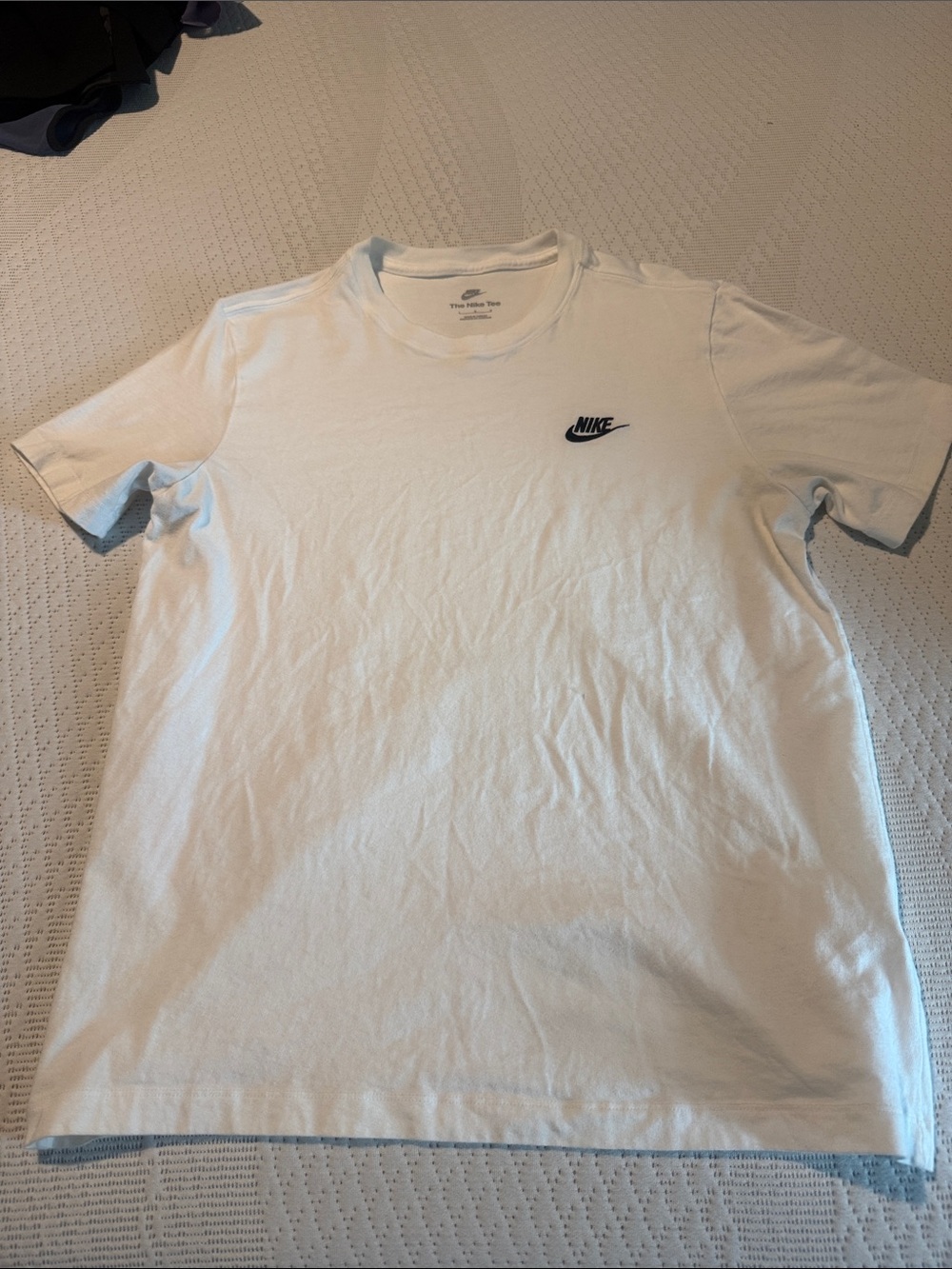 Nike White Crewneck Short-Sleeve T-Shirt with Small Logo